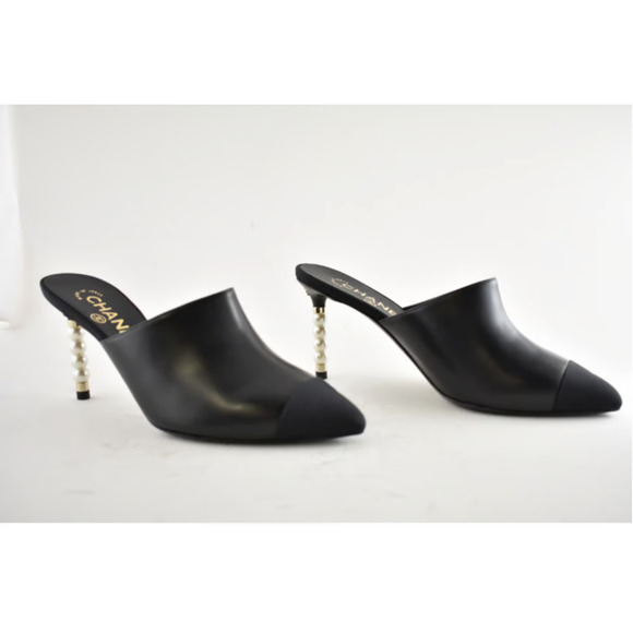 Chanel 20S Paris Rome Pearl Black Leather CC Mule Slide Backless Heel Pump 36.5 - Picture 2 of 8